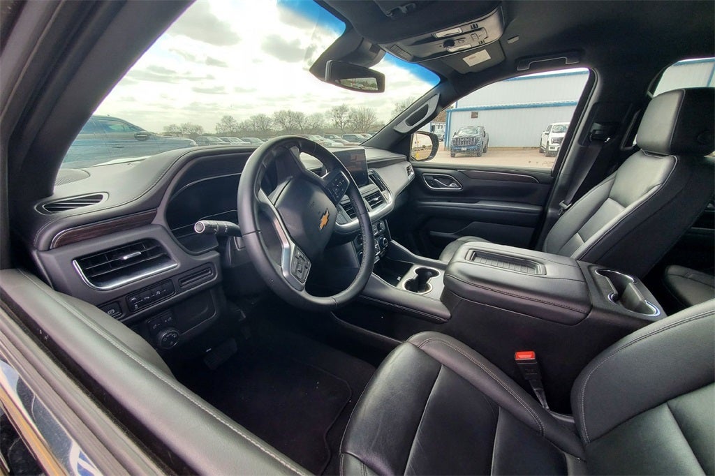 2024 Chevrolet Suburban LT