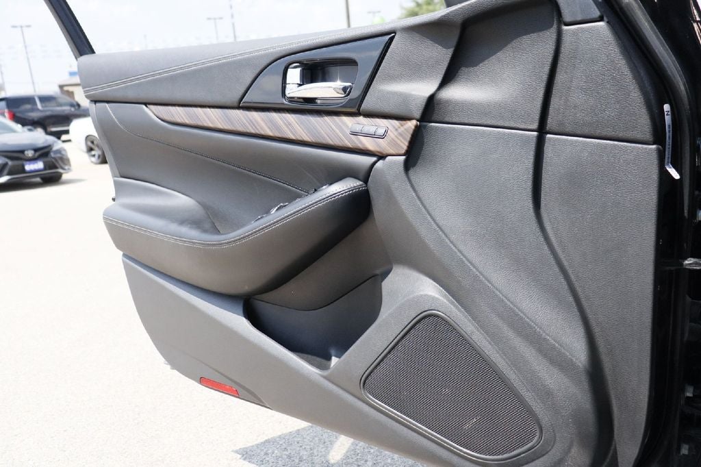2016 Nissan Maxima Platinum