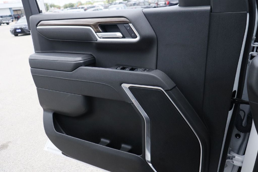 2026 Chevrolet Silverado 1500 LT LT1