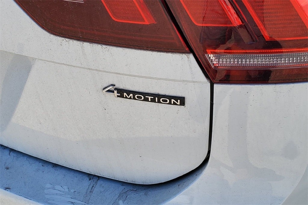 2022 Volkswagen Tiguan 2.0T SEL R-Line