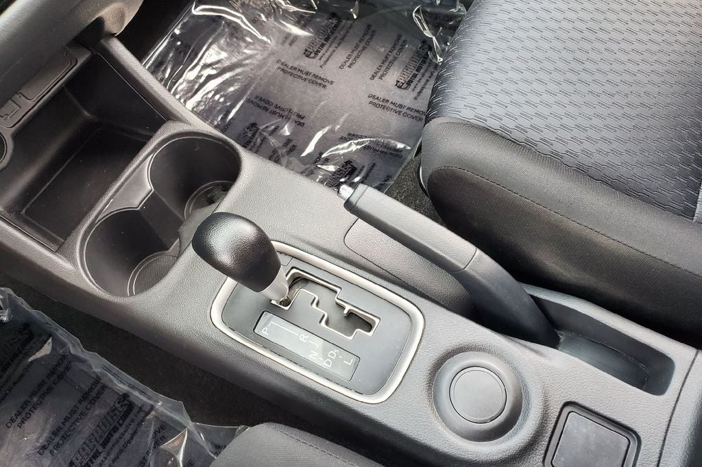 2014 Mitsubishi Outlander ES