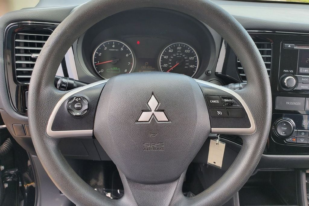 2014 Mitsubishi Outlander ES
