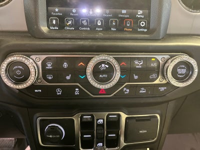 2023 Jeep Wrangler Sahara Altitude