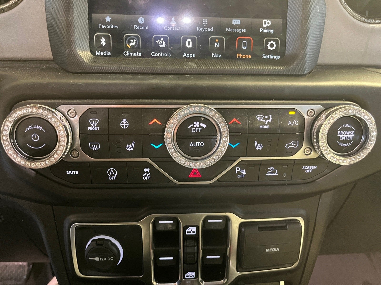 2023 Jeep Wrangler Sahara Altitude