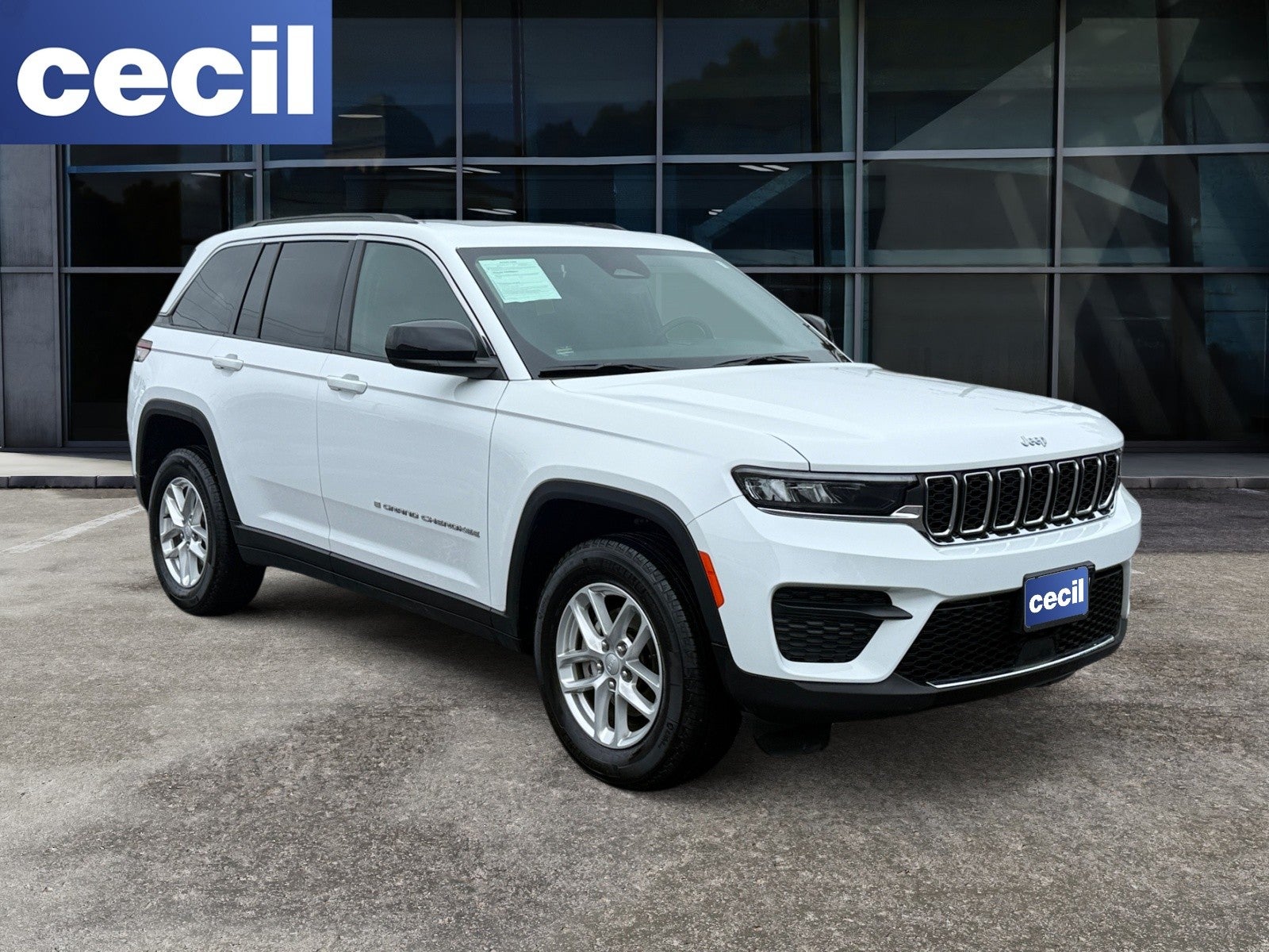 2025 Jeep Grand Cherokee Laredo