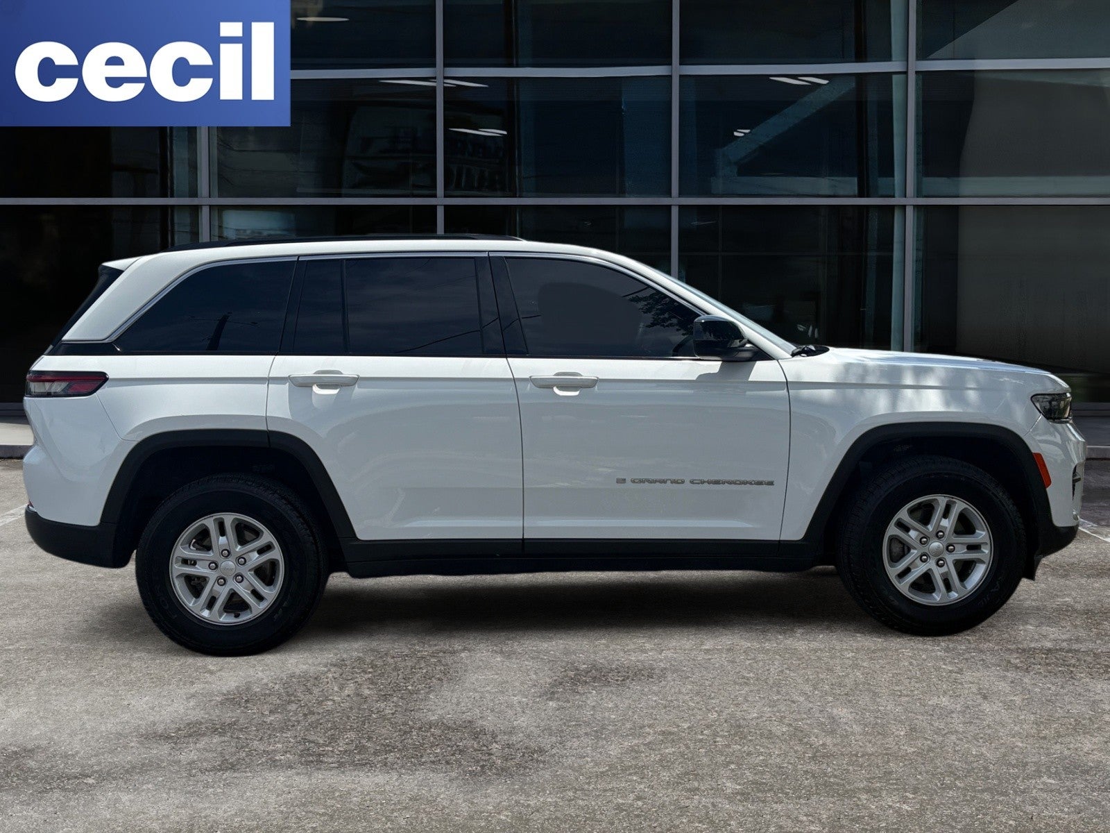2024 Jeep Grand Cherokee Laredo