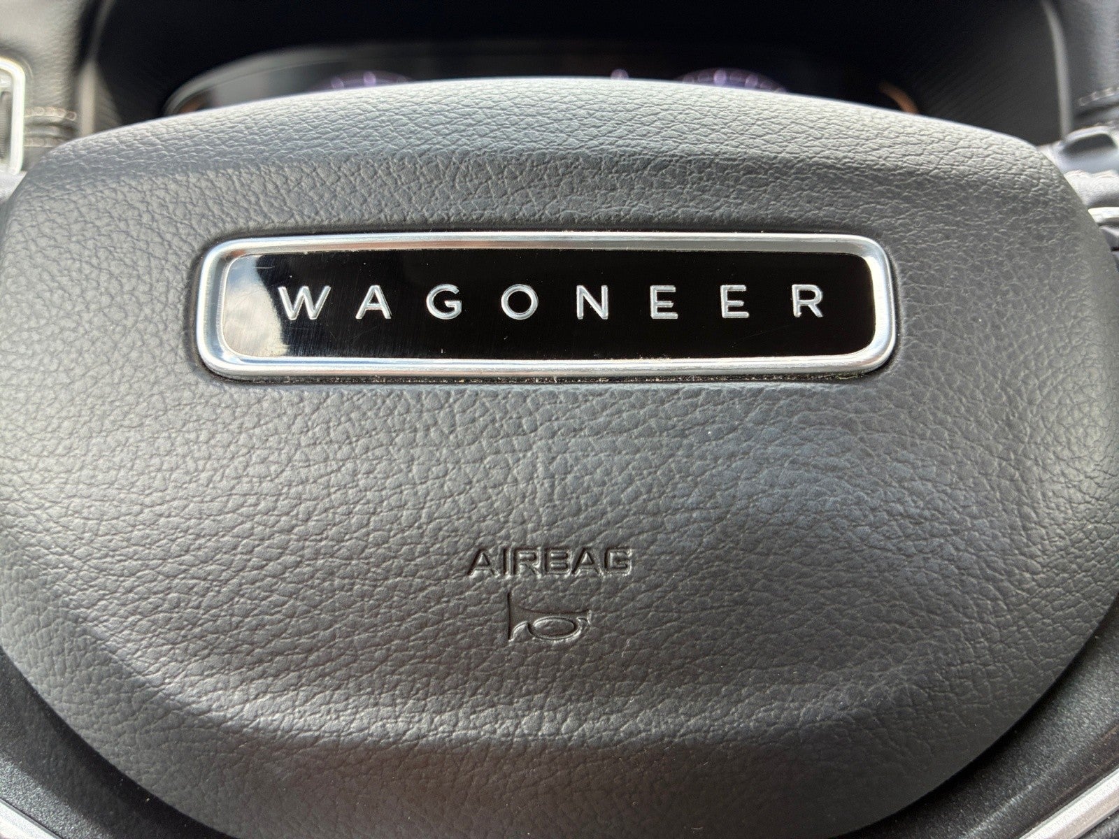 2024 Jeep Wagoneer 4x2