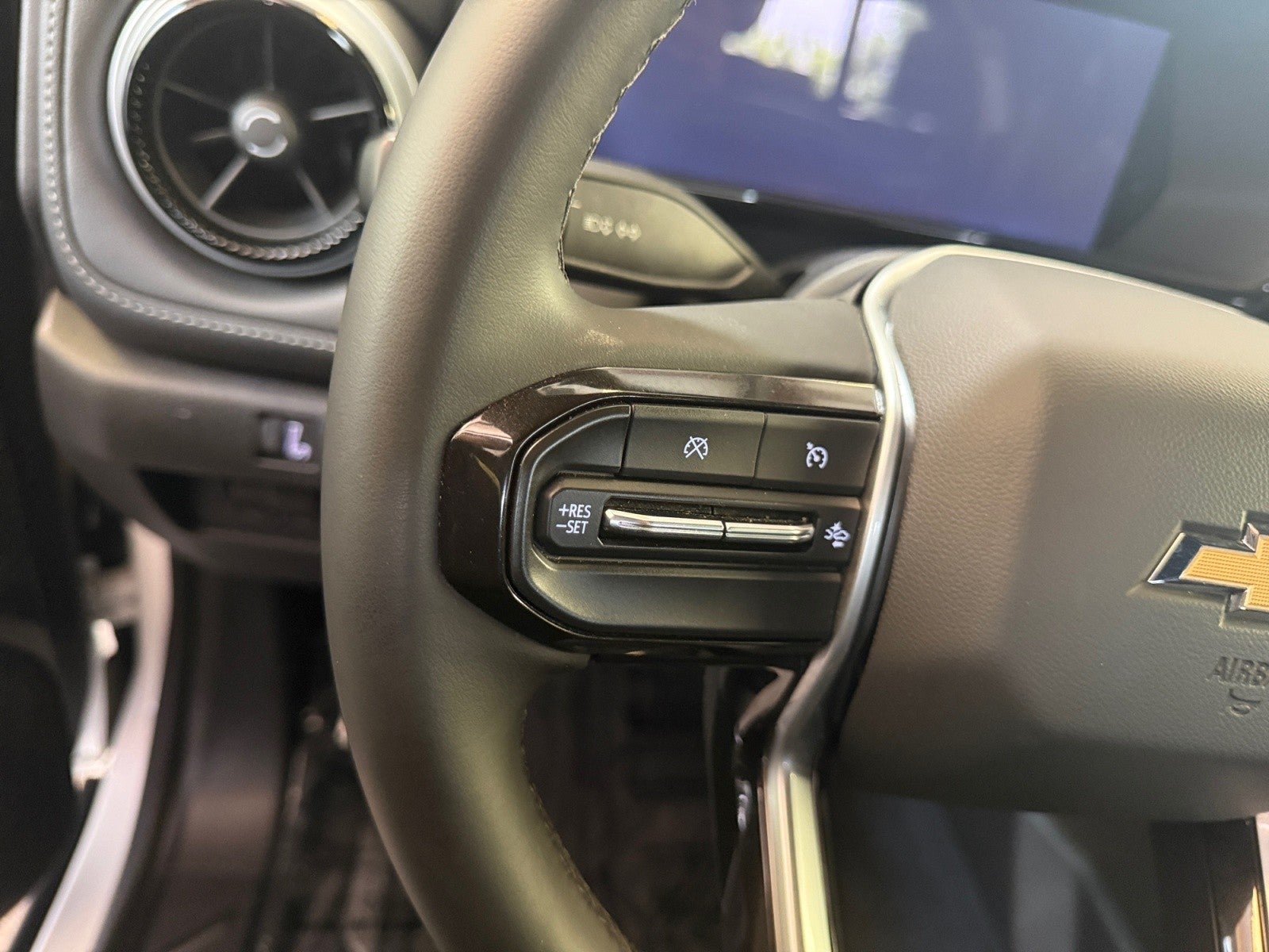 2024 Chevrolet Colorado 4WD LT