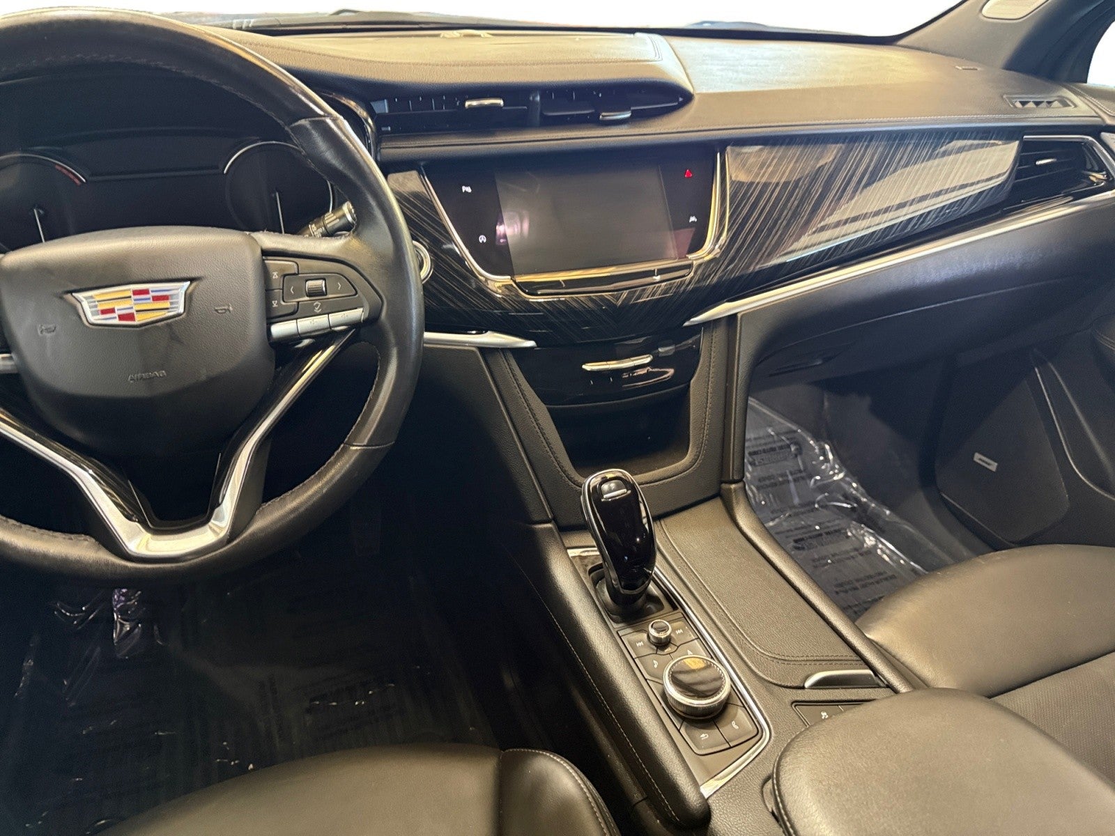 2023 Cadillac XT6 FWD Premium Luxury