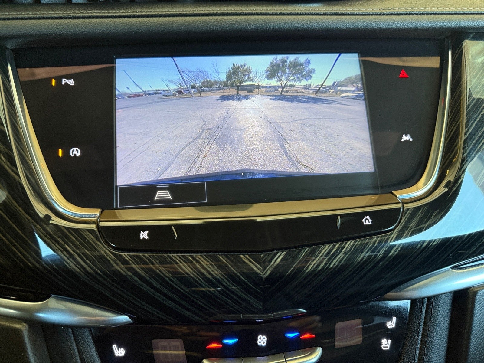 2023 Cadillac XT6 FWD Premium Luxury