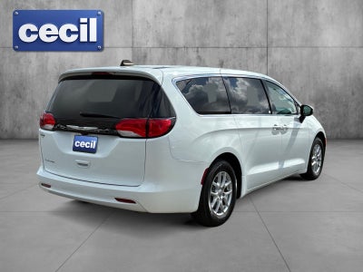 2023 Chrysler Voyager (fleet-only) LX