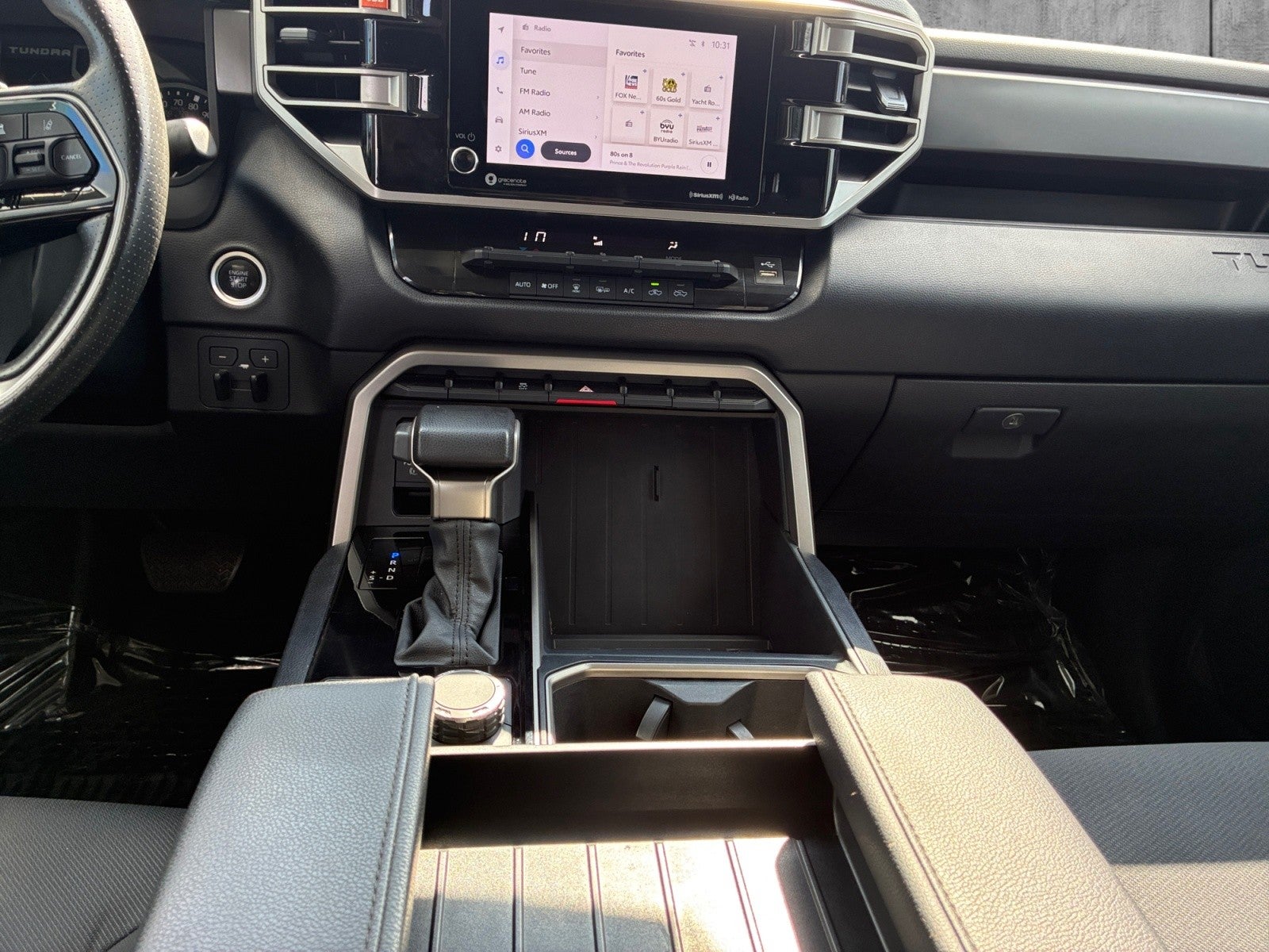 2022 Toyota Tundra 4WD SR5