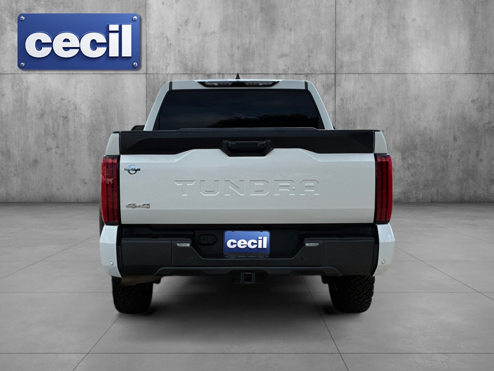 2022 Toyota Tundra 4WD SR5