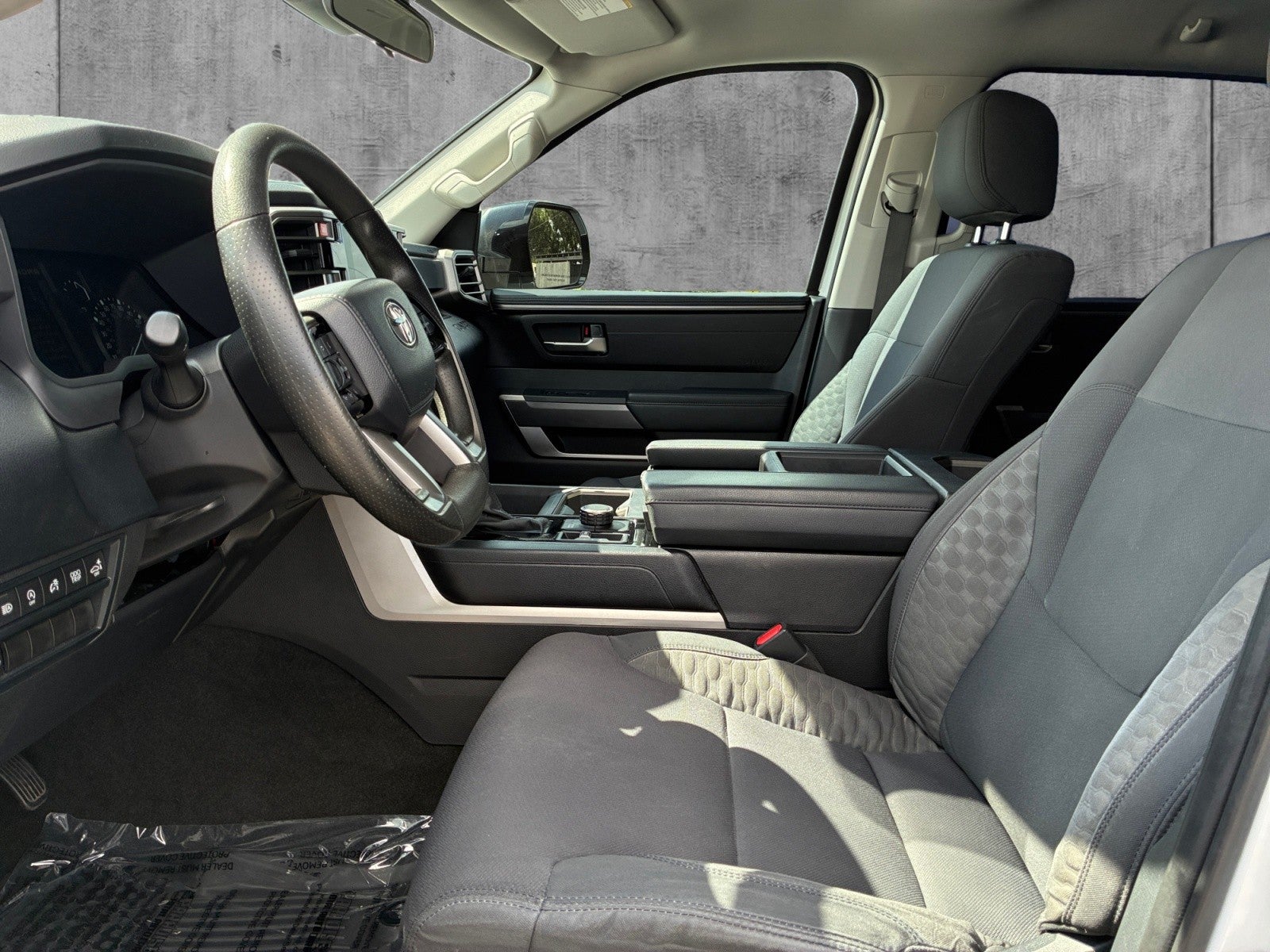 2022 Toyota Tundra 4WD SR5