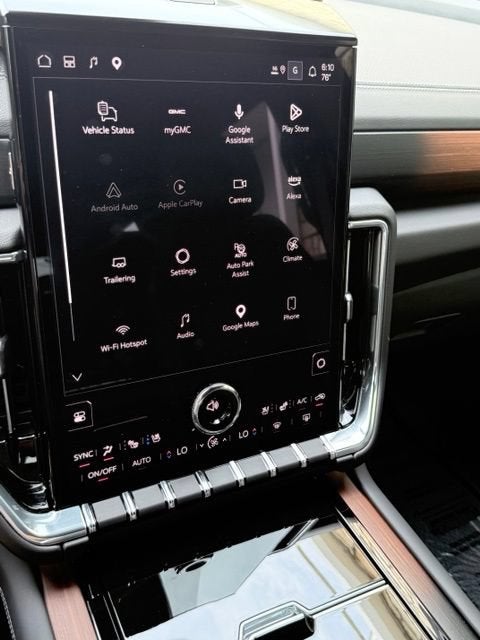 2025 GMC Yukon Denali