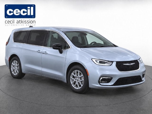 Used 2024 Chrysler Pacifica Touring L with VIN 2C4RC1BG3RR133160 for sale in Kerrville, TX