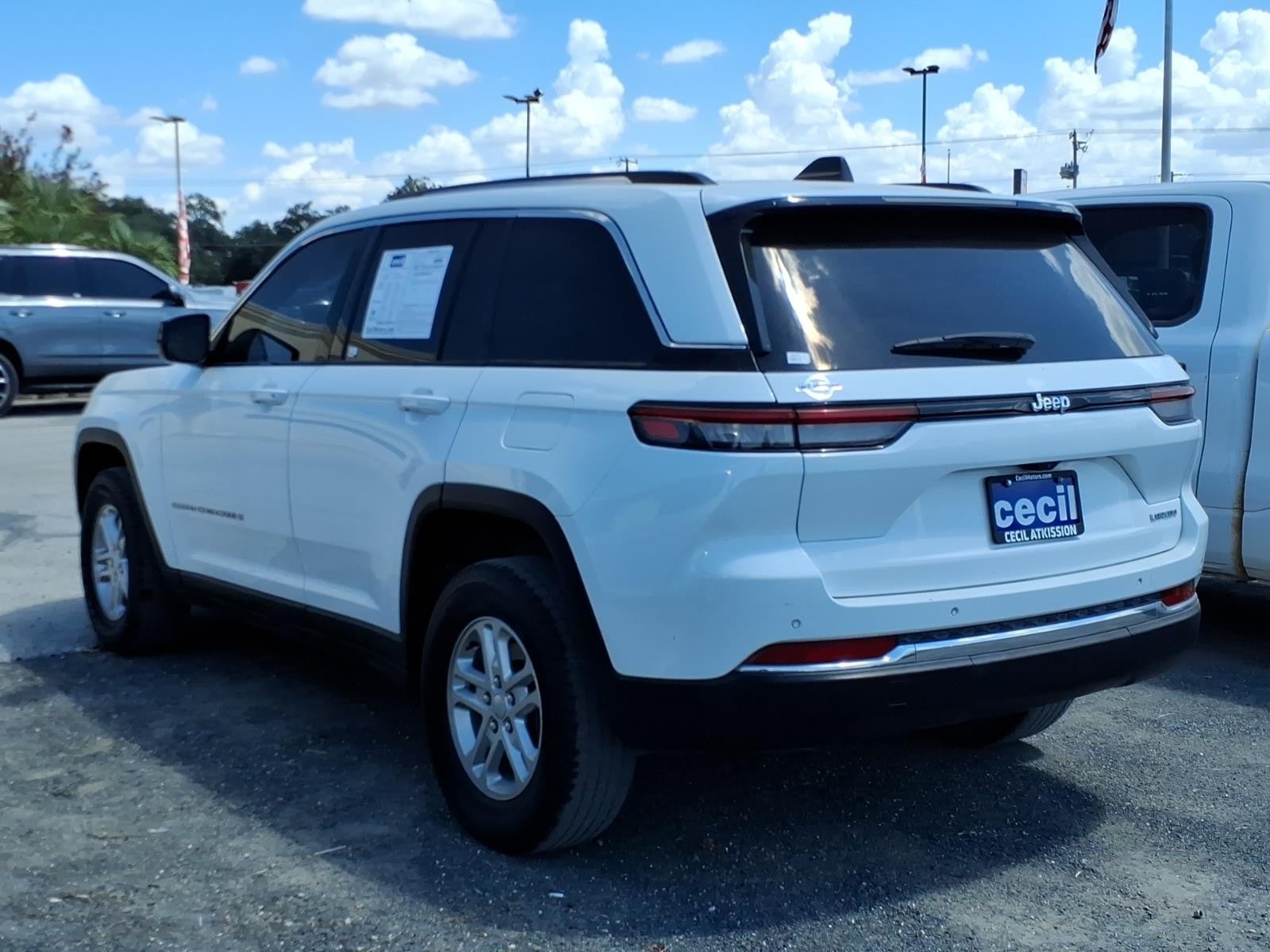 2023 Jeep Grand Cherokee Laredo