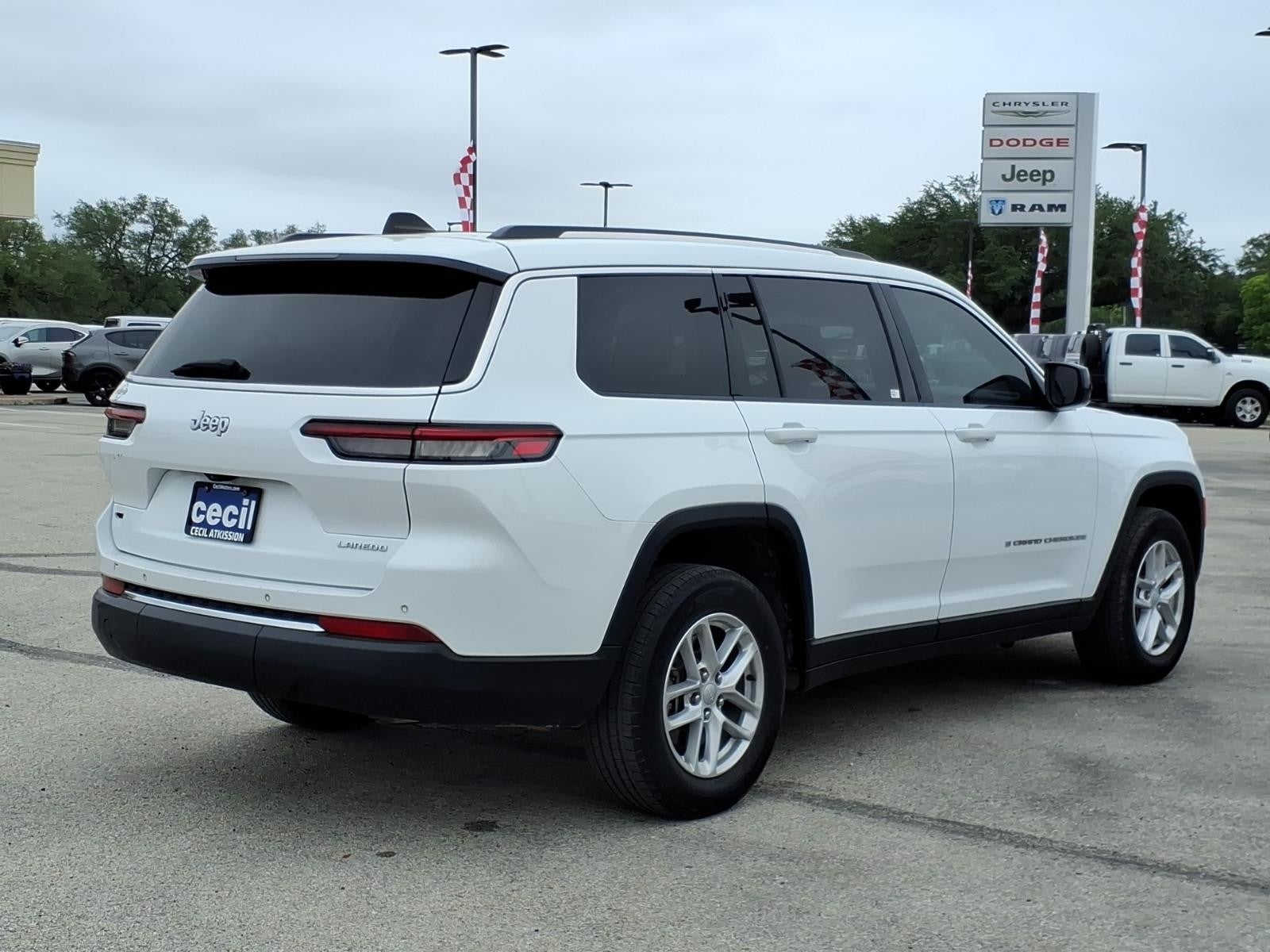 2023 Jeep Grand Cherokee L Laredo
