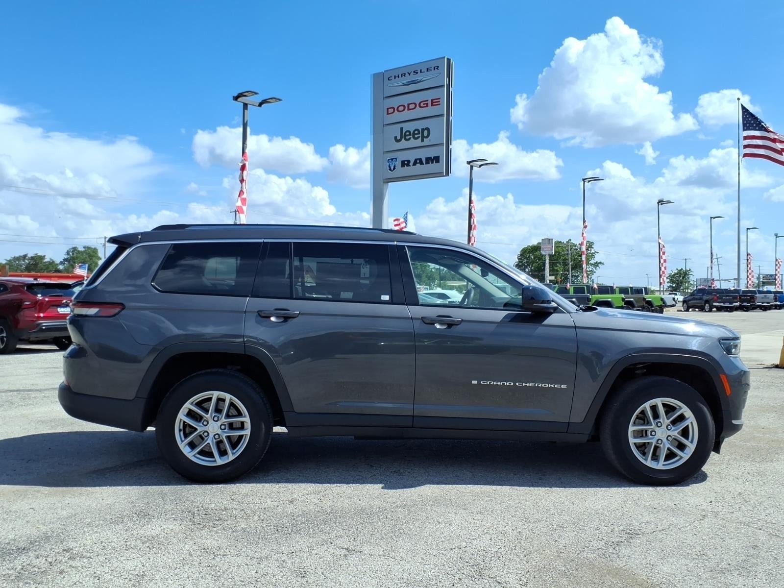 2023 Jeep Grand Cherokee L Laredo