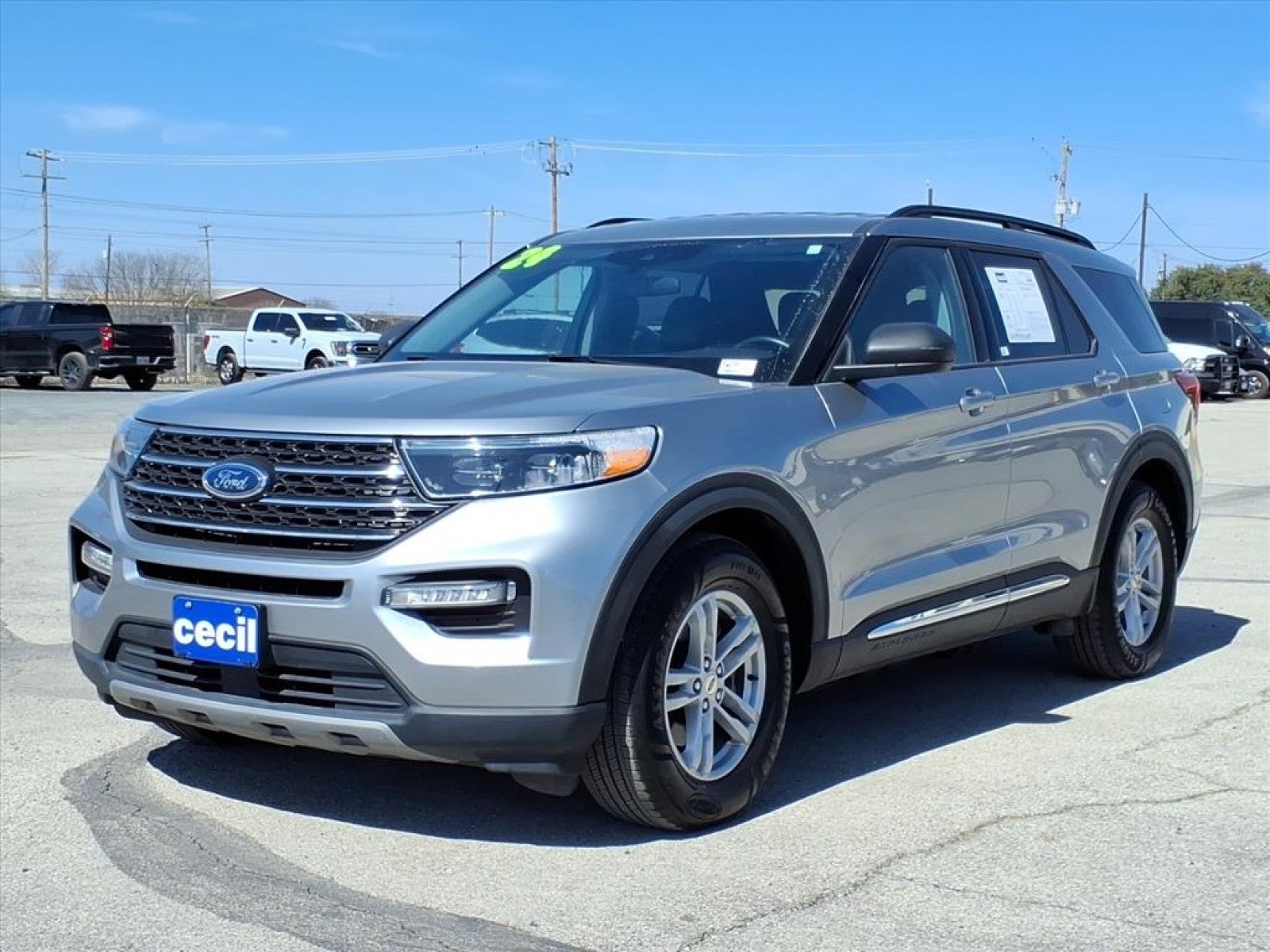 2024 Ford Explorer XLT