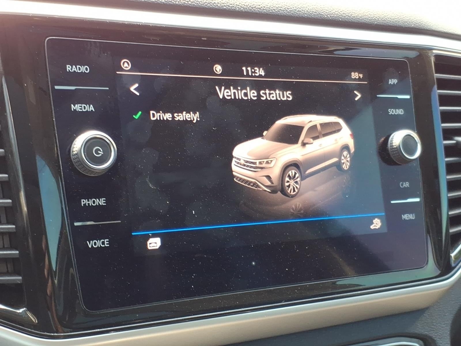 2022 Volkswagen Atlas 3.6L V6 SE w/Technology