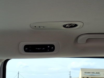 2023 Chrysler Voyager (fleet-only) LX