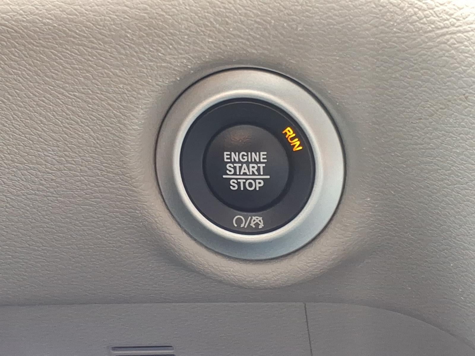 2023 Chrysler Voyager (fleet-only) LX