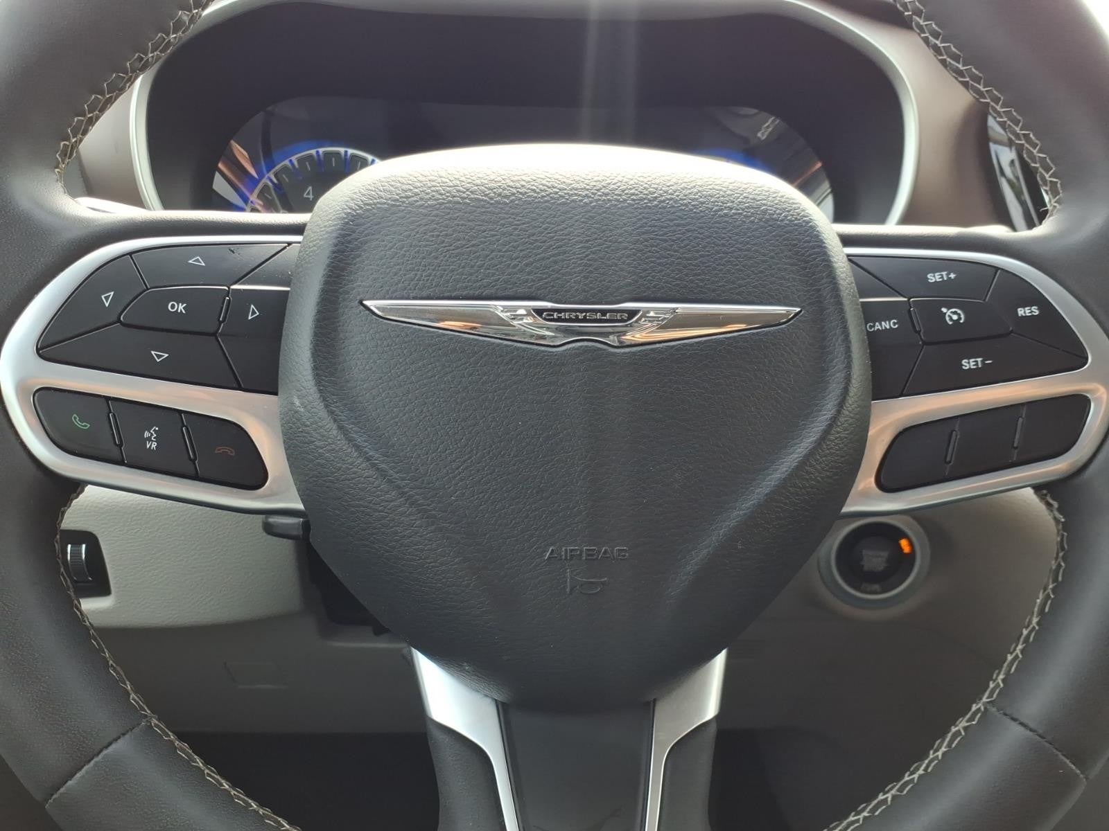 2023 Chrysler Voyager (fleet-only) LX