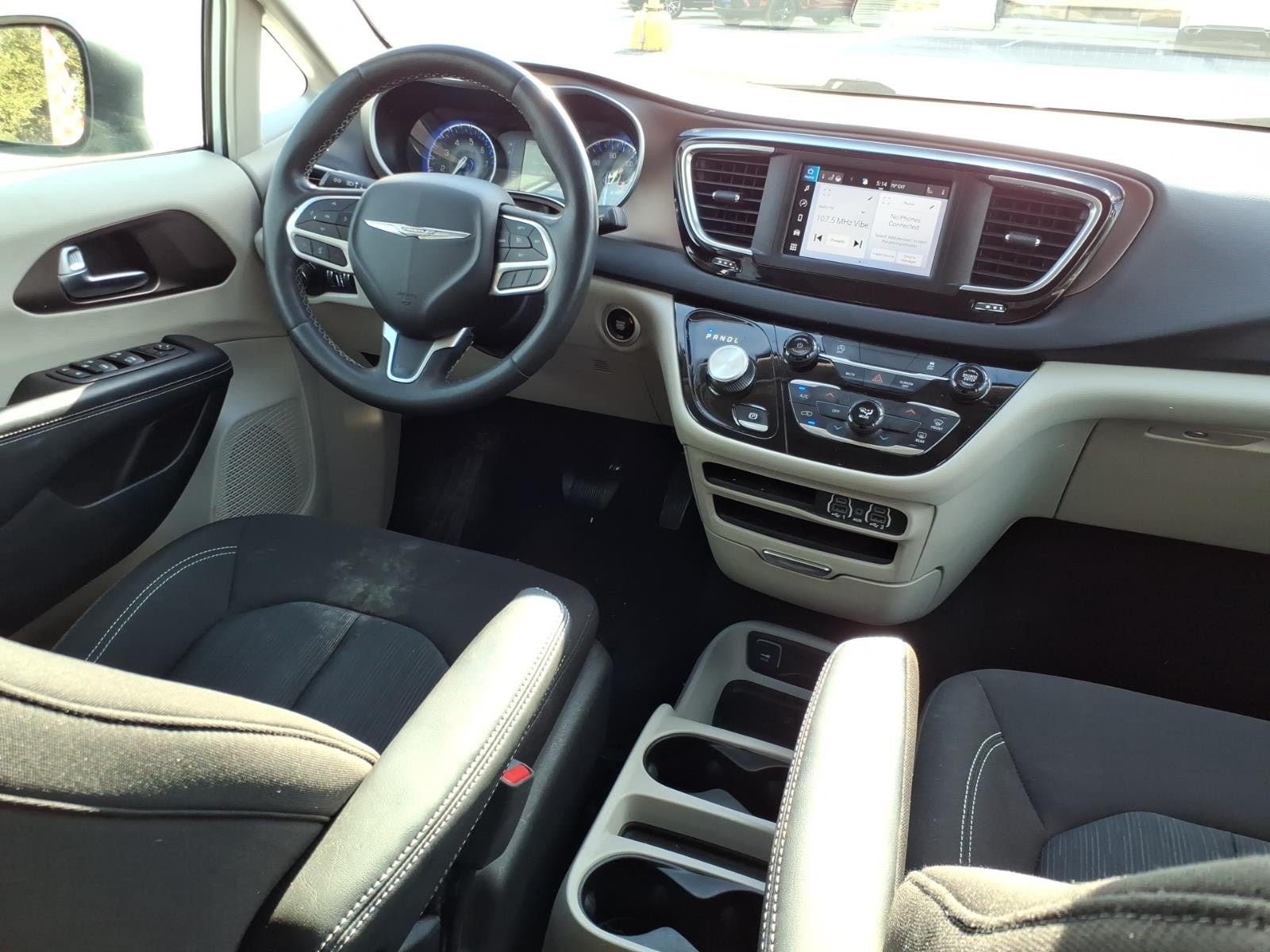 2023 Chrysler Voyager (fleet-only) LX