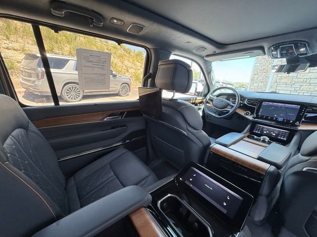 2022 Jeep Grand Wagoneer Series III 4x4