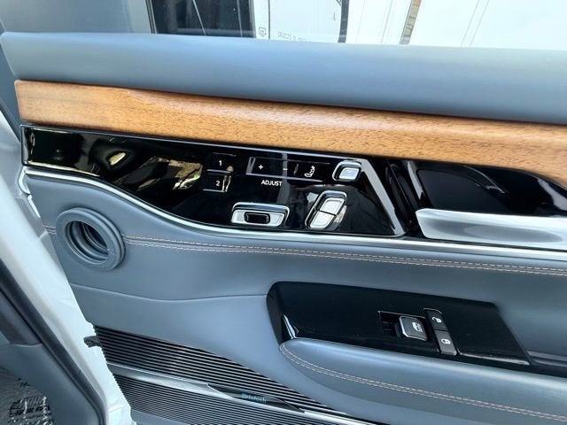 2022 Jeep Grand Wagoneer Series III 4x4