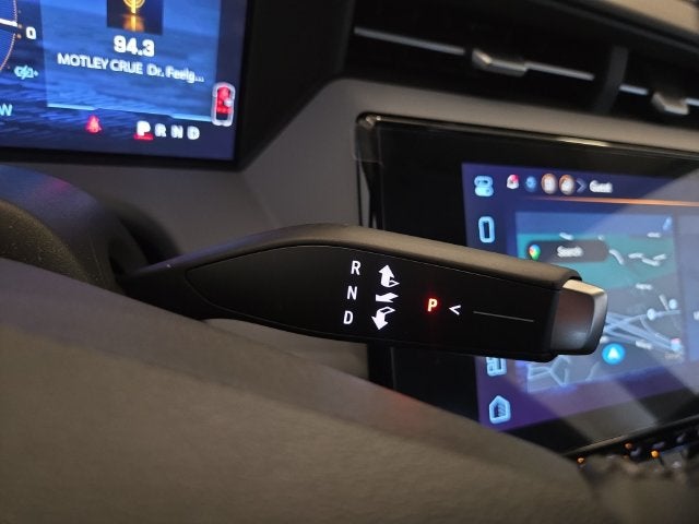 2027 Chevrolet Bolt LT - Photo 18