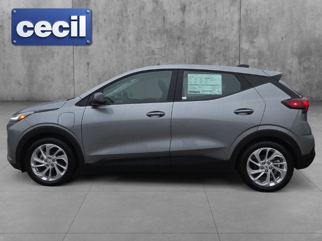 2027 Chevrolet Bolt LT - Photo 8