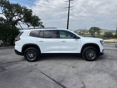 2025 GMC Acadia Elevation