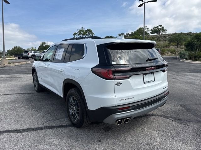 2025 GMC Acadia Elevation
