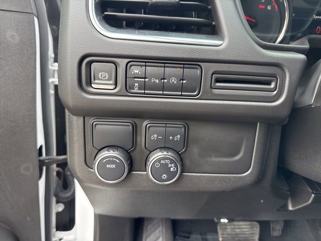 2023 Chevrolet Suburban LS