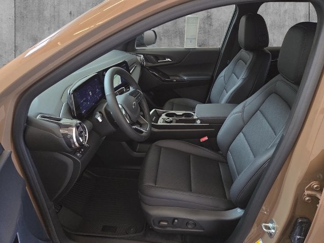 2027 Chevrolet Equinox LT - Photo 11