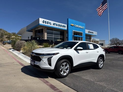 2025 Chevrolet Trax LS