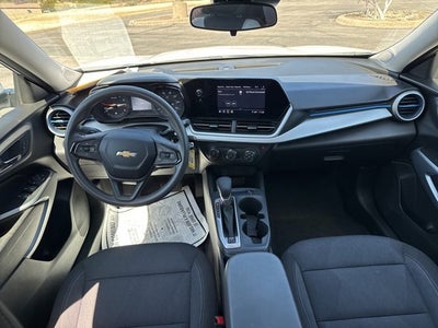 2025 Chevrolet Trax LS