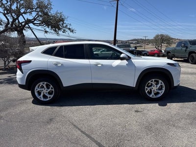 2025 Chevrolet Trax LS