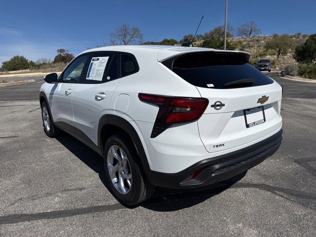 2025 Chevrolet Trax LS