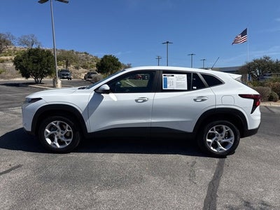 2025 Chevrolet Trax LS