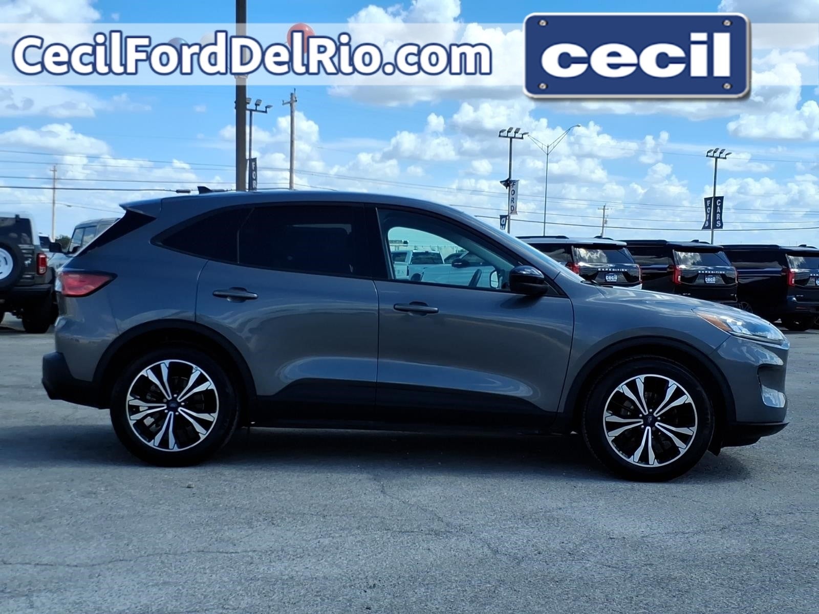 2022 Ford Escape SE
