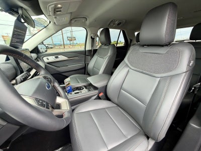 2026 Ford Explorer Active w/100A Pkg