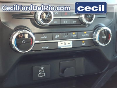 2025 Ford F-150 XLT V8