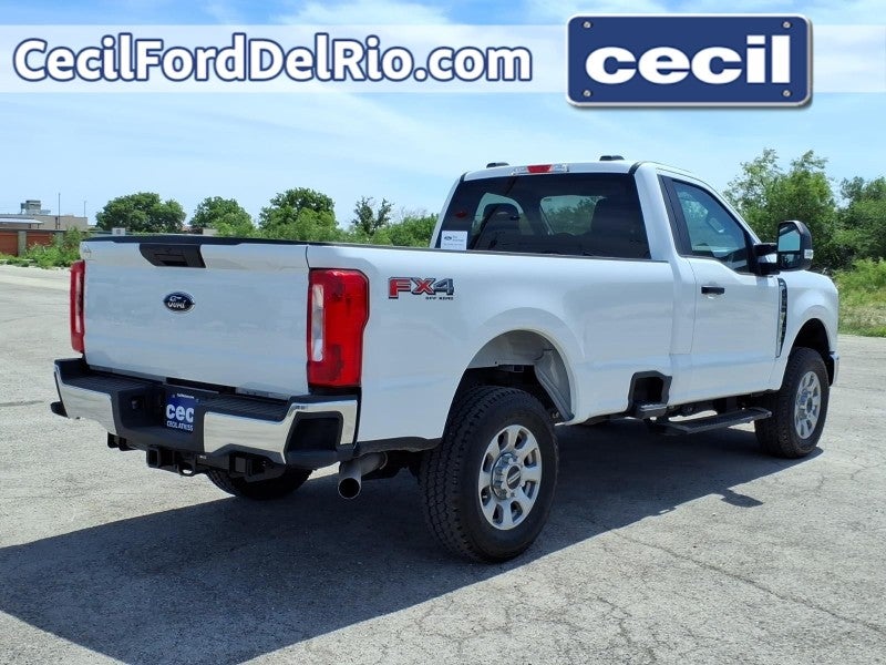 2024 Ford Super Duty F-350 SRW XLT