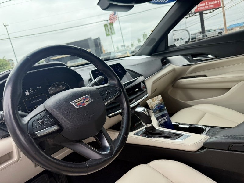 2023 Cadillac CT4 Luxury