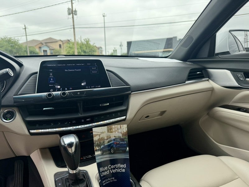 2023 Cadillac CT4 Luxury