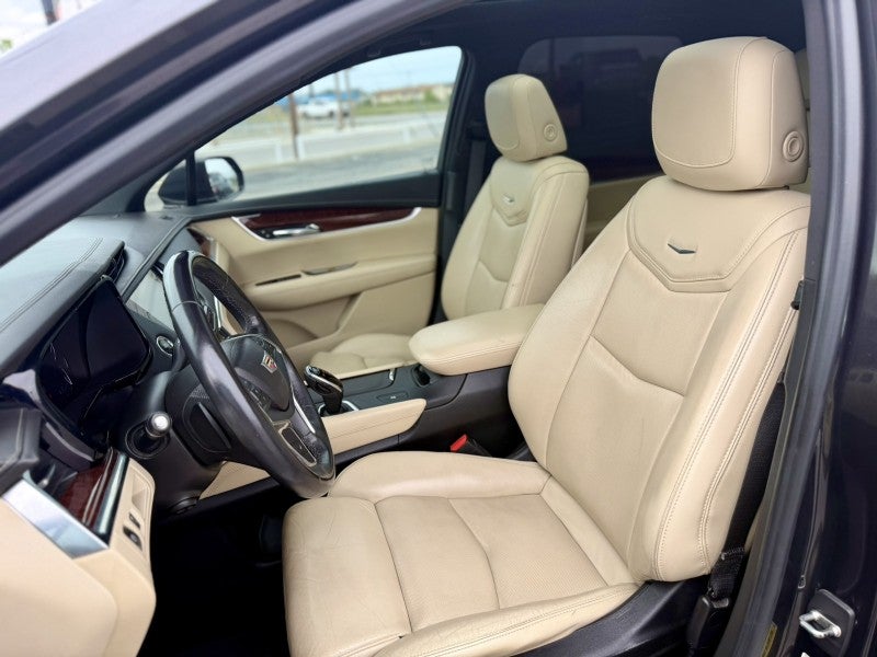 2017 Cadillac XT5 Luxury FWD