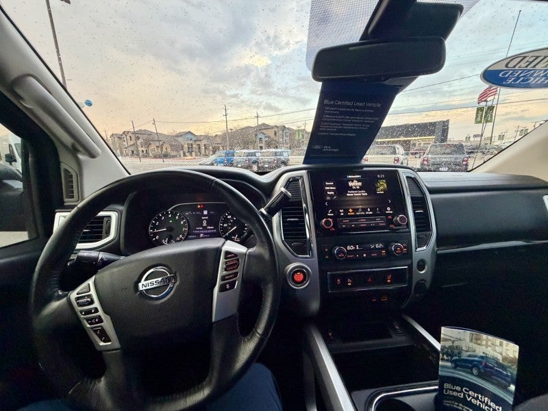 2021 Nissan Titan SV